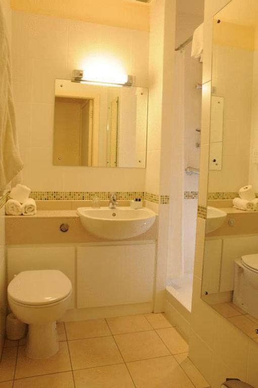 Ballasalla Sefton Express Hotel חדר תמונה
